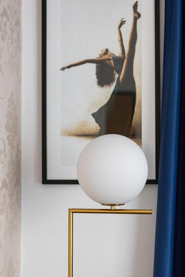 Warszawa Srodmiescie Bonifraterska Apartments By Noclegi Renters ภายนอก รูปภาพ