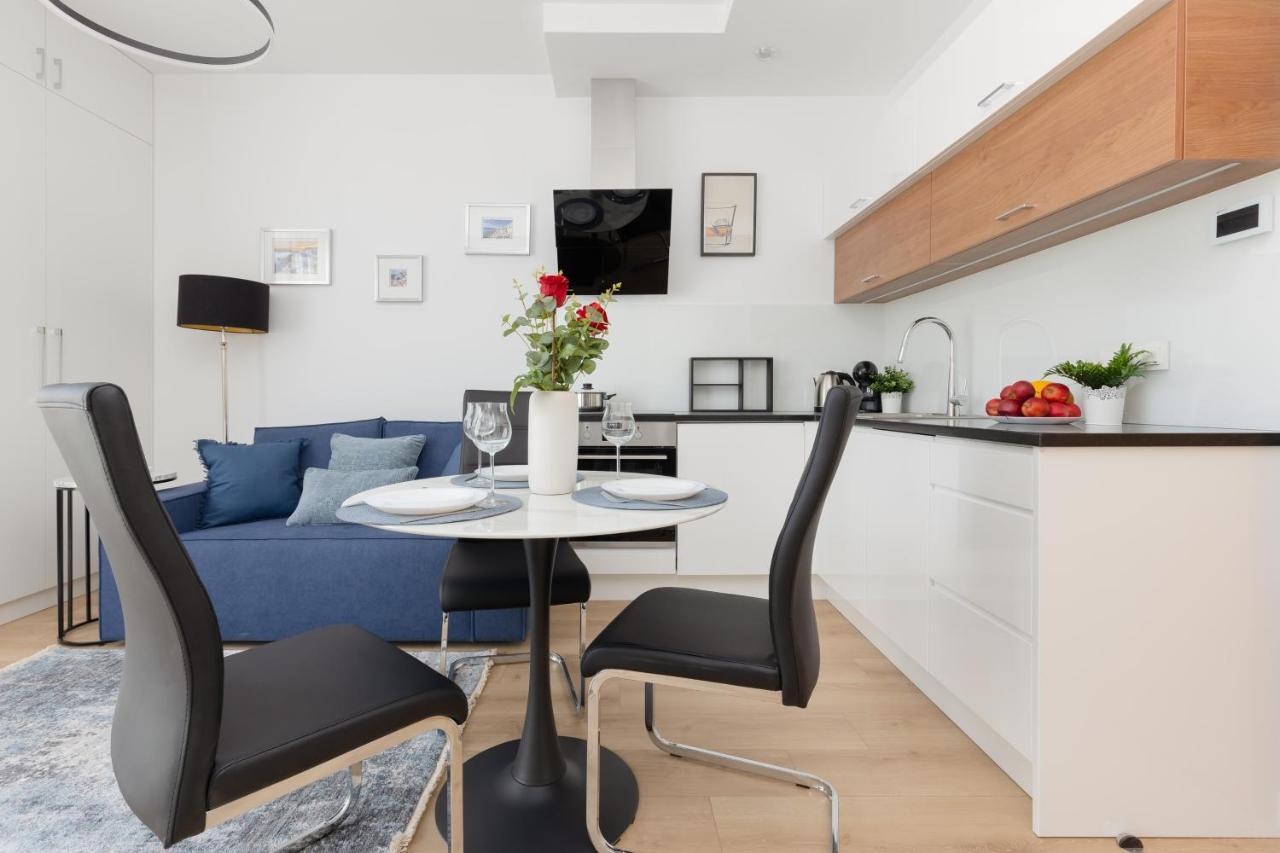 Warszawa Srodmiescie Bonifraterska Apartments By Noclegi Renters ภายนอก รูปภาพ