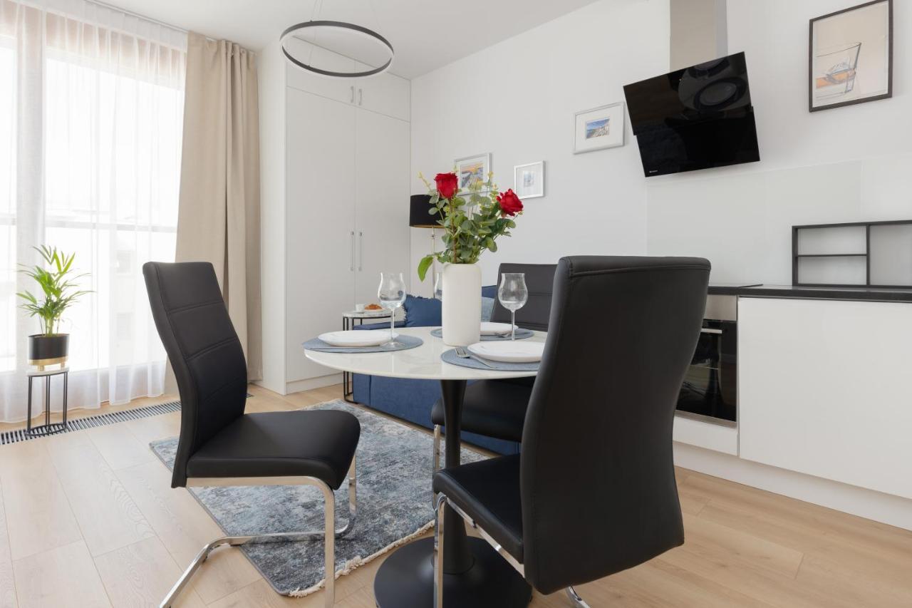 Warszawa Srodmiescie Bonifraterska Apartments By Noclegi Renters ภายนอก รูปภาพ