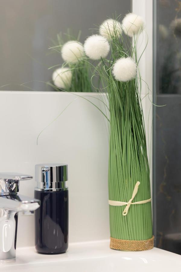 Warszawa Srodmiescie Bonifraterska Apartments By Noclegi Renters ภายนอก รูปภาพ